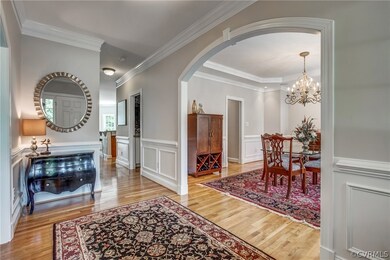Large entry foyer welcomes your guests!
