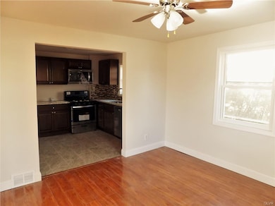 306 7th St, Whitehall, PA 18052 - photo 7