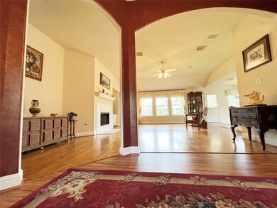 8827 Aberdeen Oaks Dr, Houston, TX 77095 - photo 3