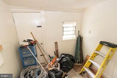 1313 Ensor St, Baltimore, MD 21202 - photo 4