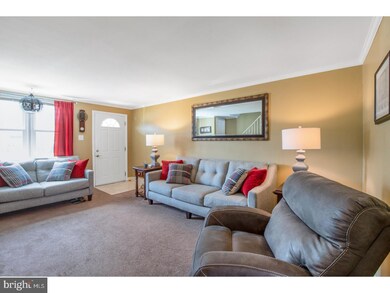 1061 Tremont Dr, Glenolden, PA 19036 - photo 5