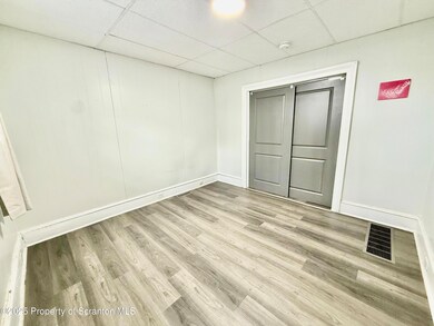 1005 Washburn St unit fl 1, Scranton, PA 18504 - photo 4