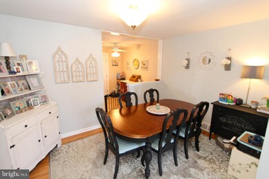 3656 Genesee Dr, Philadelphia, PA 19154 - photo 5