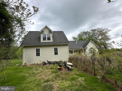 4 Castle Rock Ln, Castleton, VA 22716 - photo 4