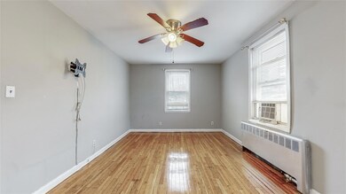 1561 Central Park Ave unit I2, Yonkers, NY 10710 - photo 2