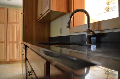 GRANITE COUNTERS