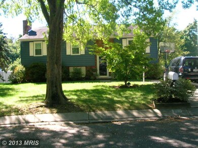 303 Silky Oak Ct, Linthicum Heights, MD 21090 - photo 2