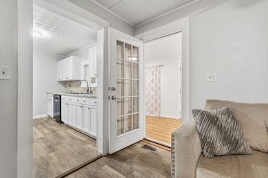 18 Charpentier Blvd, Chicopee, MA 01013 - photo 7