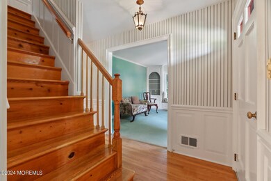 2 Roosevelt Cir W, Red Bank, NJ 07701 - photo 6