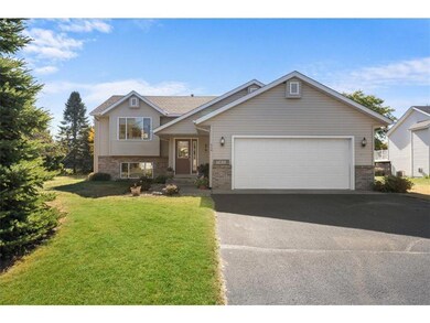 624 Laurel Dr, New Richmond, WI 54017 - photo 2