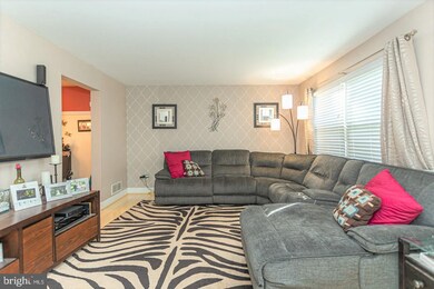 1656 Bustard Rd, Harleysville, PA 19438 - photo 2