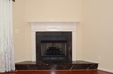 304 Iverleigh Ln, Jacksonville, NC 28540 - photo 7