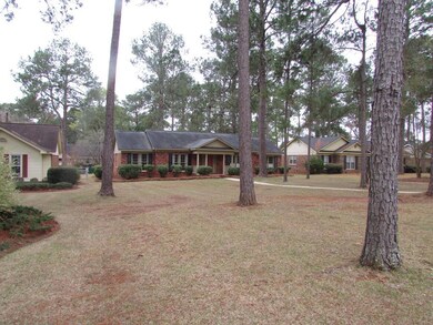 2506 Kenilworth Dr, Albany, GA 31707 - photo 2