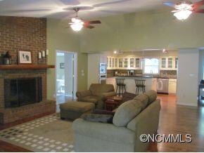 LR w/ Fireplace