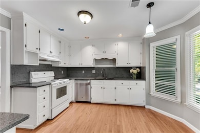 1427 Old Virginia Ct SE, Marietta, GA 30067 - photo 6