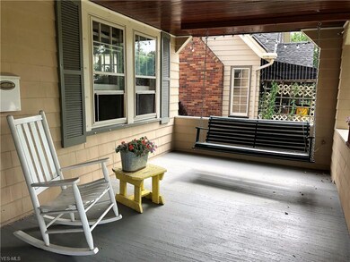 Large Front Porch - Great for Entertaining!