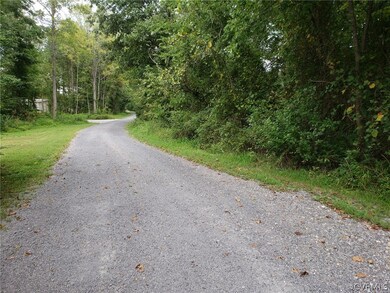 13417 Hines Rd, Disputanta, VA 23842 - photo 6