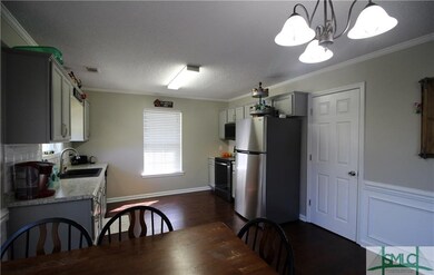 Dining area / Kitchen