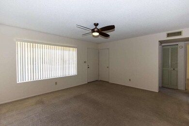 5_Family Room