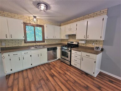 Plenty of cupboard space and storage!