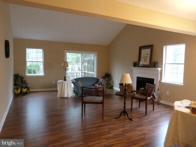 184 Fairfield Dr unit 184, Warrenton, VA 20186 - photo 2