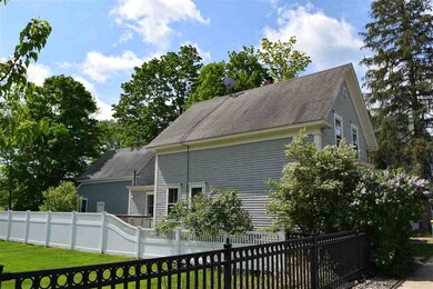 47 Winter St, Rochester, NH 03867 - photo 2