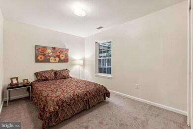 9212 Vanfleet Ct, Laurel, MD 20708 - photo 7