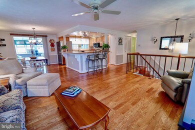 12803 Point Pleasant Dr, Fairfax, VA 22033 - photo 6