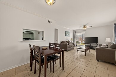 2201 Fountain View Dr unit 2, Houston, TX 77057 - photo 7