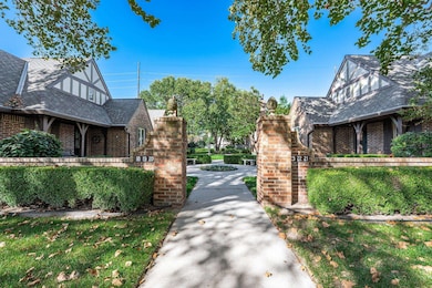 640 N Rock Rd, Wichita, KS 67206 - photo 4