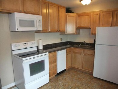 598 E Beechwold Blvd, Columbus, OH 43214 - photo 2