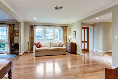 10027 Doliver Dr, Houston, TX 77042 - photo 6