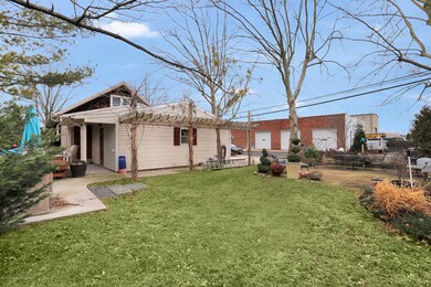 360 Broad St, Keyport, NJ 07735 - photo 6