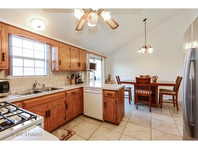 18204 Idlewild Dr, Country Club Hills, IL 60478 - photo 5