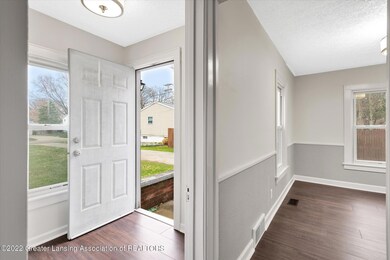 06-117-W-Northup-St-WindowStill-Real-Est