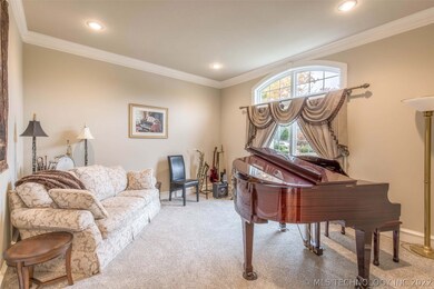 Lovely music or study off entry, new carpet, crown