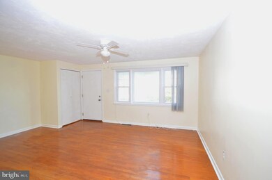 5128 Westland Blvd, Halethorpe, MD 21227 - photo 2