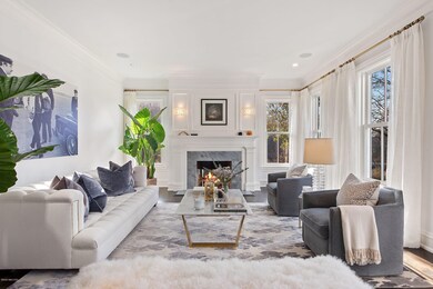 11 Partridge Hollow Road LIVING ROOM