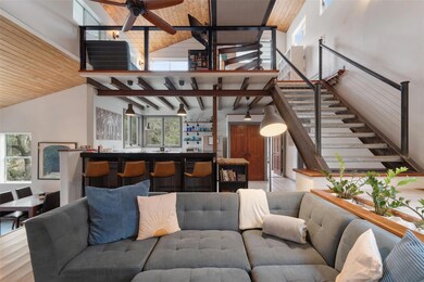Living area with wooden ceiling, wood finished fl