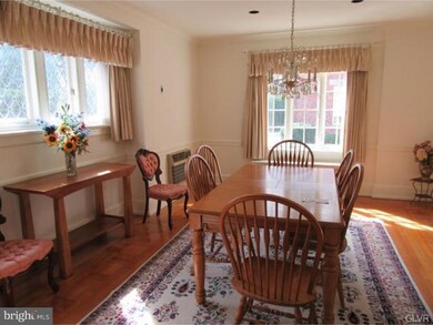 2910 W Gordon St, Allentown, PA 18104 - photo 5