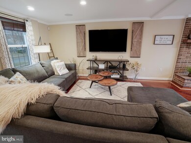 20445 Watkins Meadow Dr, Germantown, MD 20876 - photo 7