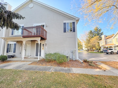 1236 Sandhurst Ln unit 4, South Elgin, IL 60177 - photo 2