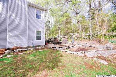 553 SE Farmingdale Road, Huntsville, AL 35803