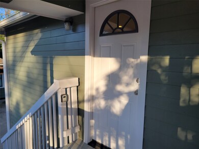 720 W Temple St unit 2, Houston, TX 77009 - photo 3