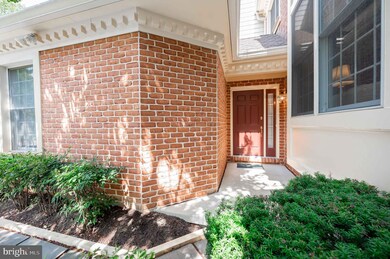 6447 Cloister Gate Dr, Baltimore, MD 21212 - photo 4