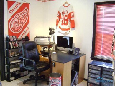 3626 Sherbrooke Rd, Toledo, OH 43613 - photo 6