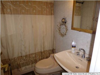 115 Cheshire Place, Staten Island, NY 10301 - photo 6