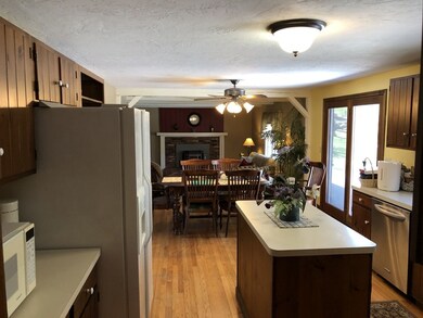 32 Salem Rd, Holden, MA 01520 - photo 5