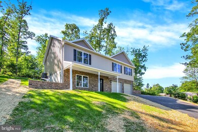 12753 Arielle Ln, Waynesboro, PA 17268 - photo 2