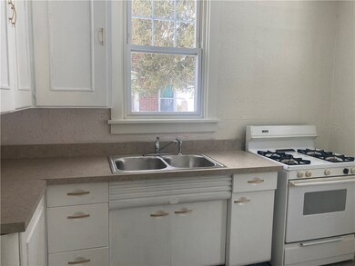 817 Ohio Ave, Midland, PA 15059 - photo 3